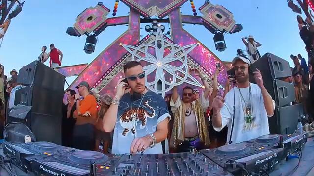 "Don’t Like Your Job? Quit! Life is Simple" | Rufus Du Soll (DJ Set Clip) | #BurningMan