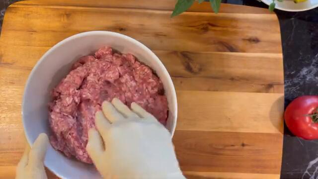 Неймовірний рецепт соковитого мʼяса з печерицями і сиром|| Швидко та смачно!|| Неперевершений рецепт