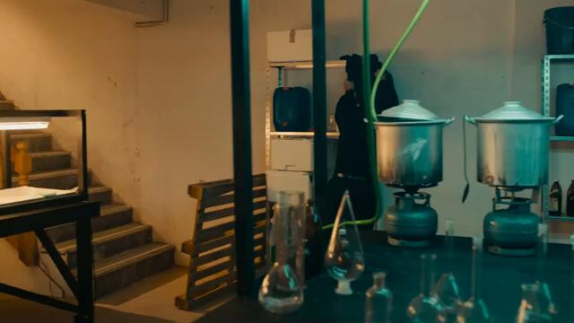 Cumali Düşmanlarını Sindiriyor - Çukur 2. Sezon 13. Bölüm