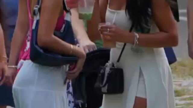 Stay CLEAR of the SPLASH ZONE!! 💦💨