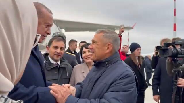 Президент Турции Реджеп Тайип Эрдоган в Казани! В аэропорту его встретил Рустам Минниханов