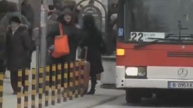 1674451