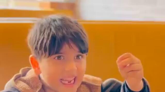 Pizza Mai Russian ka baal 😂 #razikaabaan #itsrazika #comedy #abaanakhtar