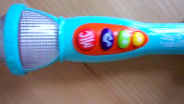 Musical microphone and lights