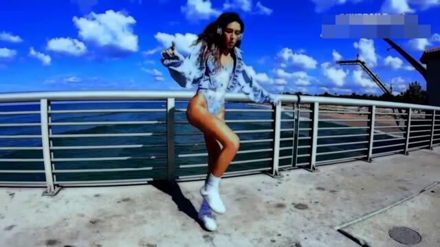 Dire Straits - Money For Nothing (Remix)