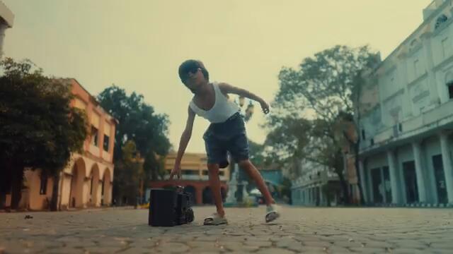 EMIWAY BANTAI  -  BADSHAH | (PROD BY TONY JAMES ) | OFFICIAL MUSIC VIDEO