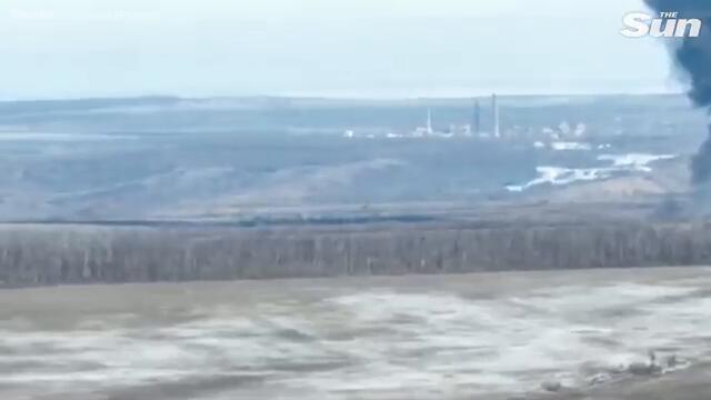 Russian Su-25 attack plane shot down by Ukraine & explodes in fireball