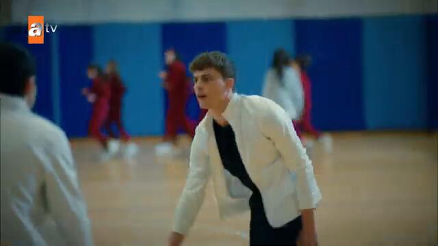 Asiye'nin ayakkabısı yırtılıyor - Kardeşlerim 40. Bölüm