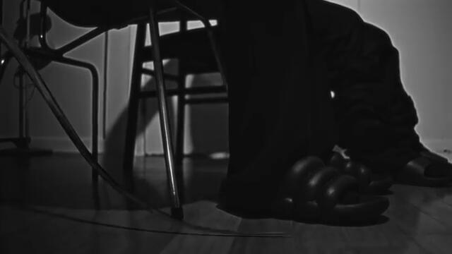 미노이 - Trapped (Official video)