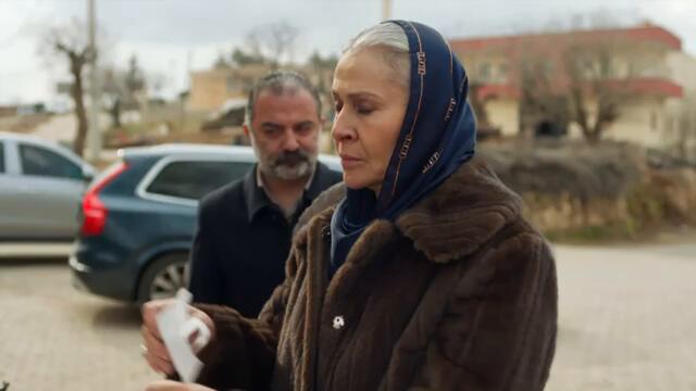 Alya ve Cihan İlk Kez Birlikte Uyudu - Uzak Şehir 14. Bölüm