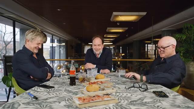 "Romario als Mickey Mouse..." // S4E08