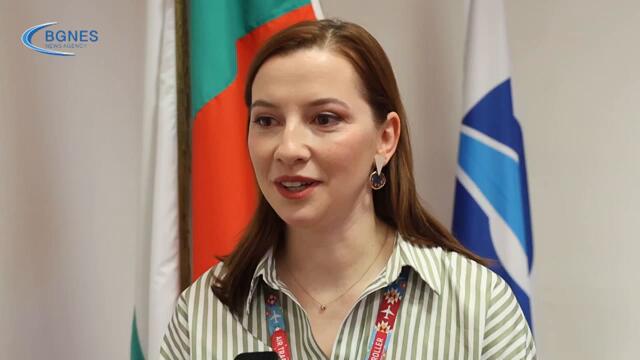 Десислава Димитрова: най-добрата актриса сред ръководител полети