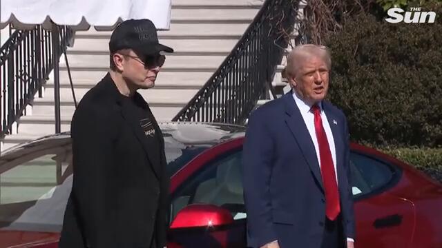 Trump buys Tesla at White House & brands dealership attacks ‘terrorism’