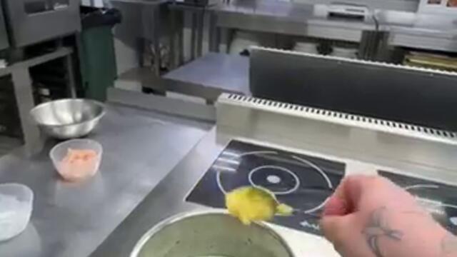 Рецепт пасты с курочкой в сливочно-шпинатном соусе! Еще больше рецептов в тг: swamidanya #рецепт
