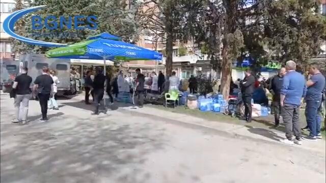Журналисти от Кочани: Ужасяващо е да чуваш как близките плачат при идентификацията на жертвите
