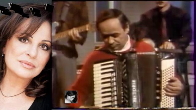 Χάρις Αλεξίου - Μια ζωή μέσα στους δρόμους - живот прекаран сред улиците