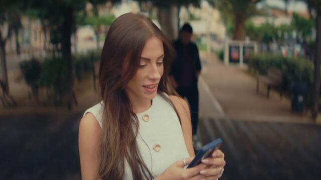 Βασίλης Δήμου - Μ'αγαπάς ή Τζάμπα πίνω - Official Music Video