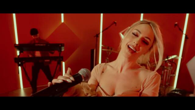 ALEXANDRA MATRIX - IZ GODINE U GODINU - (LIVE ROOM)