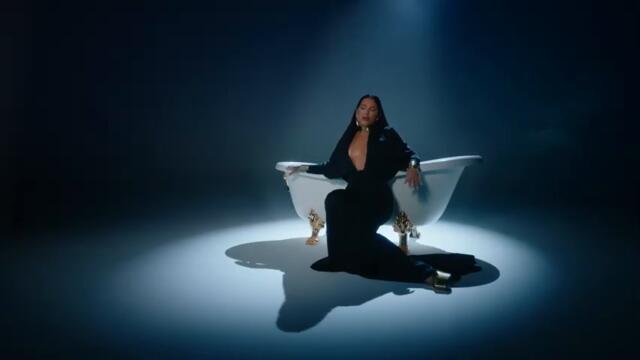 Seka Aleksić - Kao da si prvi (Official video) (1)