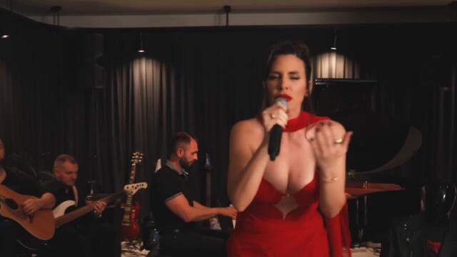 Katarina Ostojic - LUKSUZ _ living room live